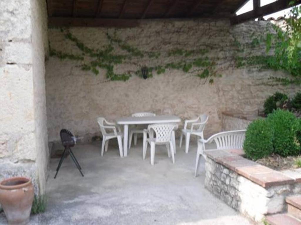 Les Gites De Franck Fayssac Room photo