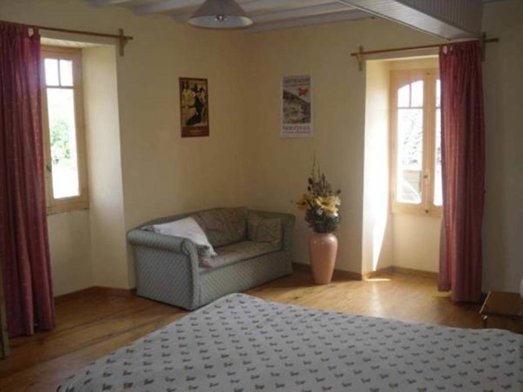 Les Gites De Franck Fayssac Room photo